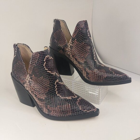 Vince Camuto Gigietta Style Snakeskin Leather Ankle Booties Size 6M - Picture 1 of 9